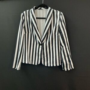 SHEIN Black & White Vertical Stripe Cropped Blazer